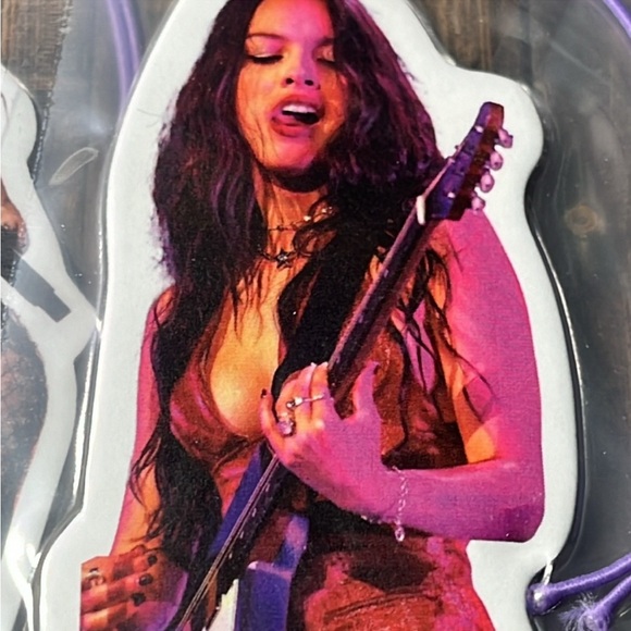 5for$10 Assorted Scent Olivia Rodrigo Four Cute
Singer Car Air Freshener NWOT B - Picture 2 of 4